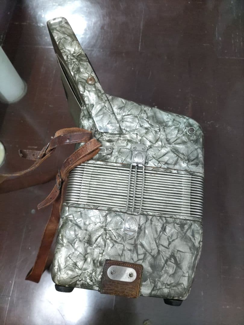 ★週末限定値下げ中★アコーディオン TOMBO OPERA Ⅱ ケース付き