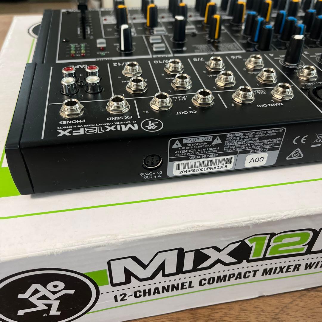MACKIE超コンパクトエフェクト内蔵アナログミキサーMIX12FX