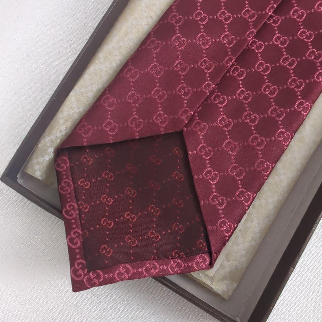 【美品】GUCCI グッチ GG柄 ロゴ 総柄 ネクタイ レッド系