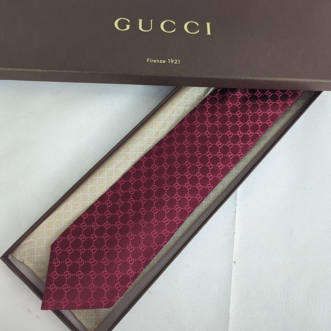 【美品】GUCCI グッチ GG柄 ロゴ 総柄 ネクタイ レッド系