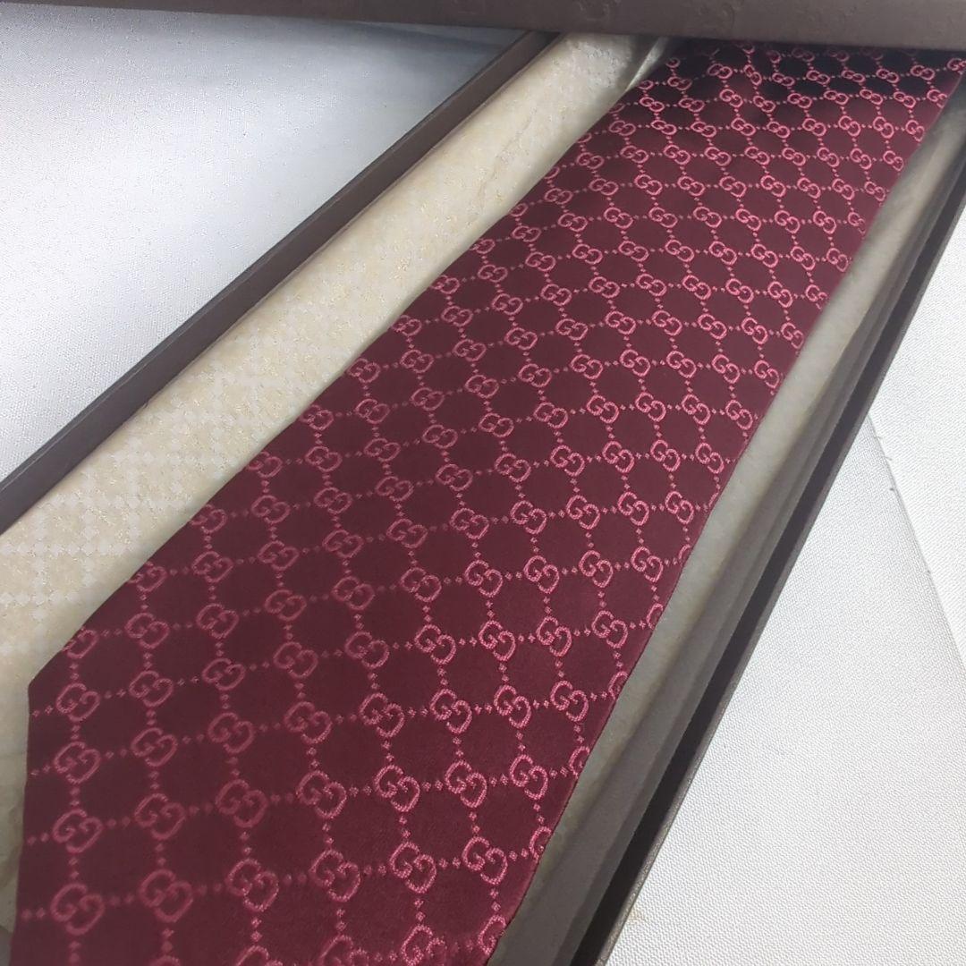 【美品】GUCCI グッチ GG柄 ロゴ 総柄 ネクタイ レッド系