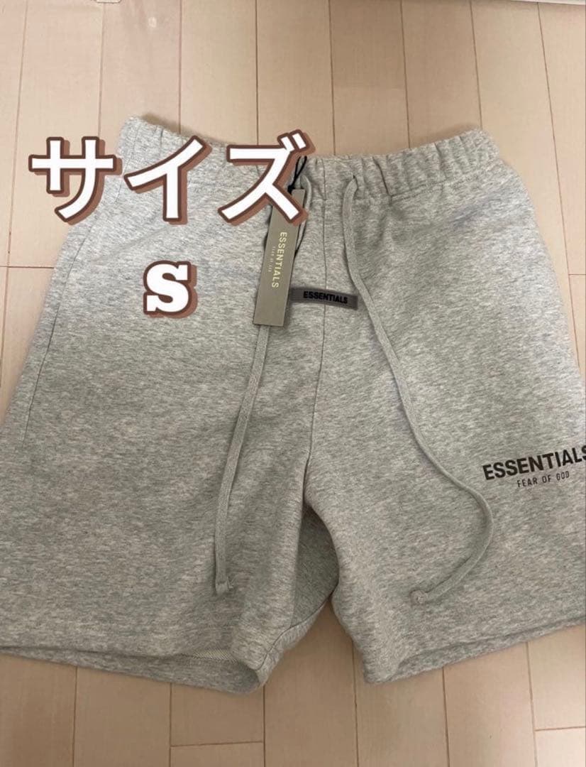 ESSENTIALS グレー Sサイズ ショートパンツ