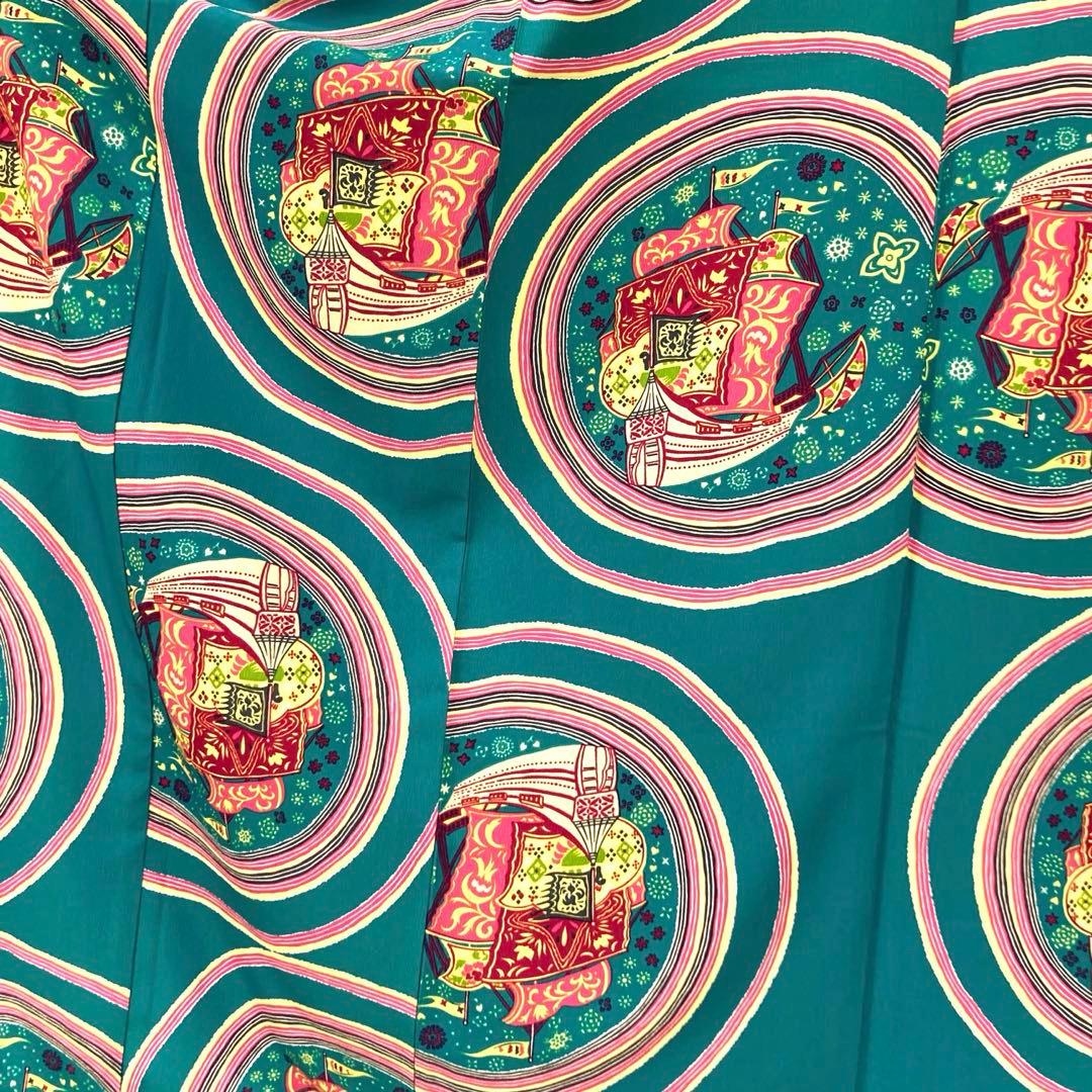 ☆未使用☆振袖　単品　化繊　緑系船模様振袖