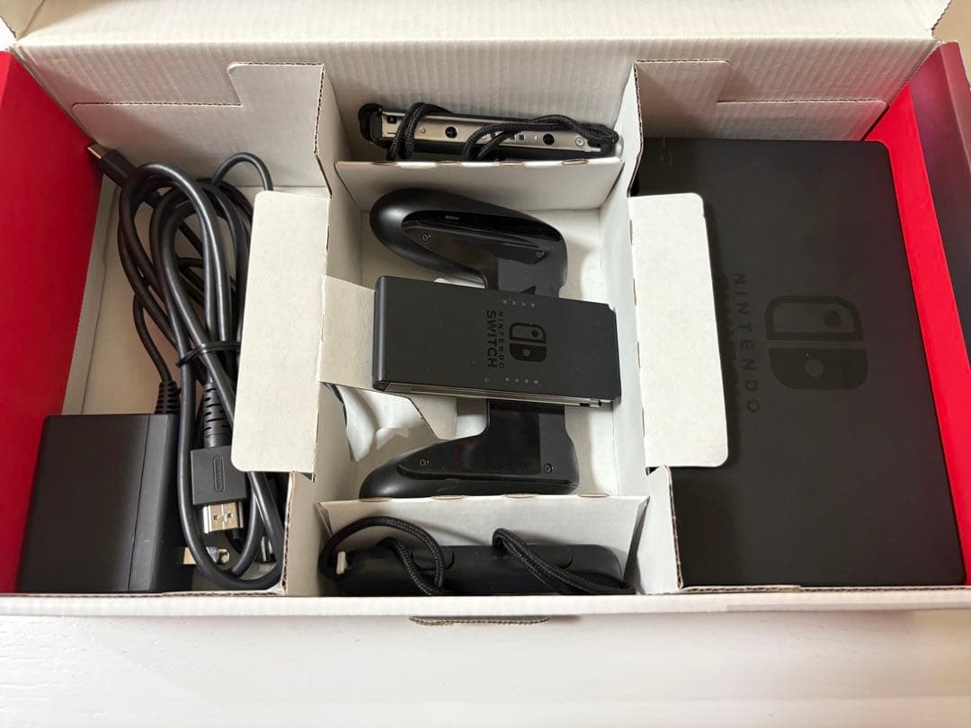 Nintendo Switch 本体 + 桃太郎電鉄、パワフルプロ野球