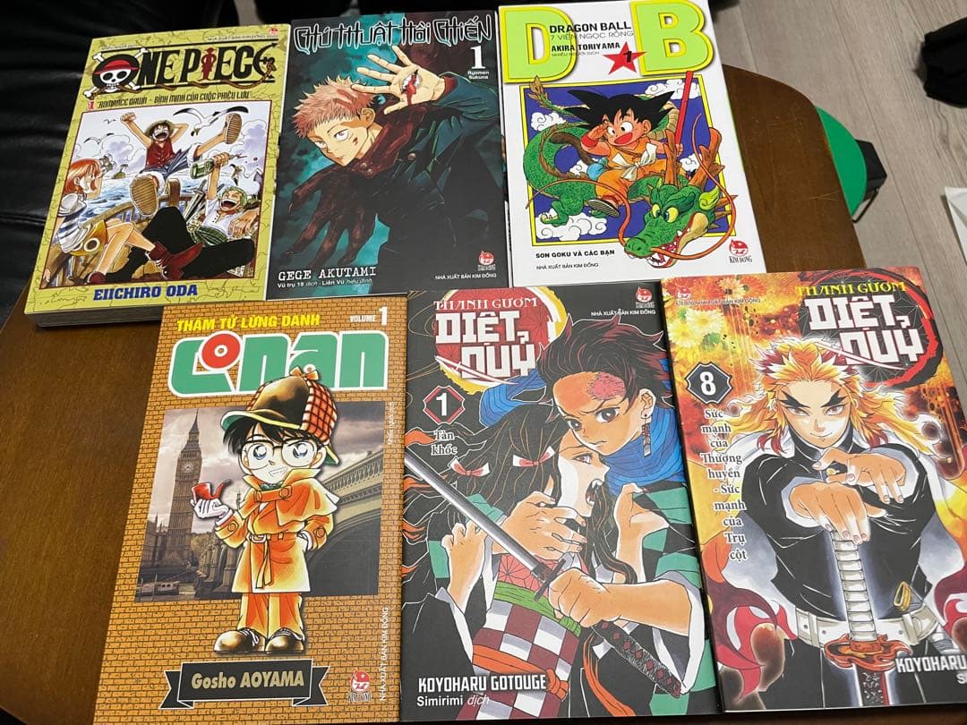 ベトナム語版　漫画　ワンピース、呪術廻戦、ドラゴンボール、コナン、鬼滅の刃