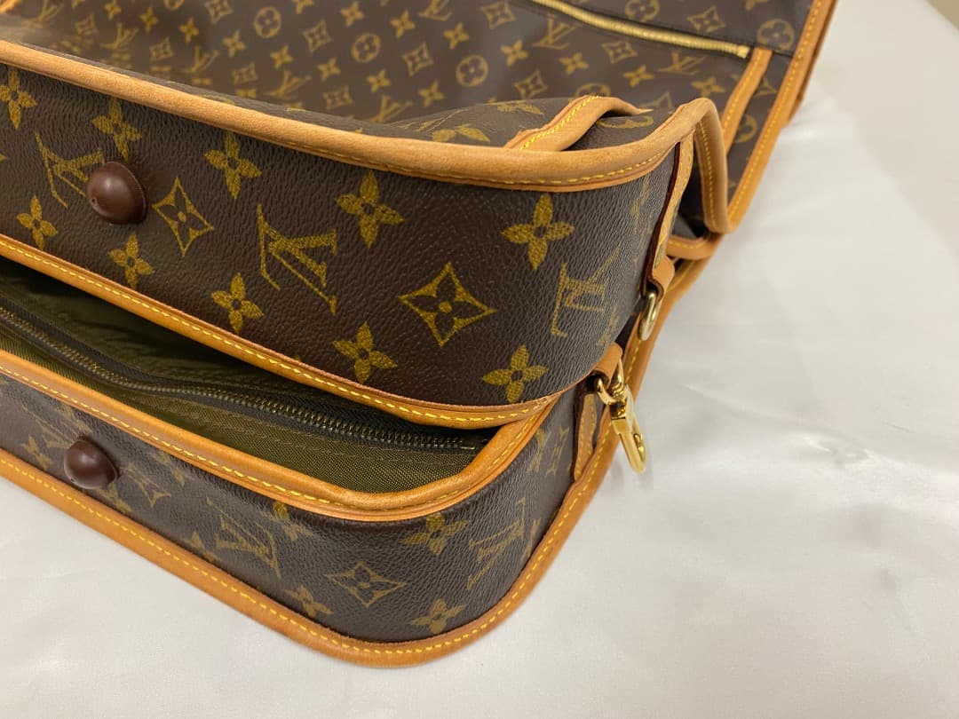 ルイヴィトン モノグラム ポルタブル バンドリエール M23418