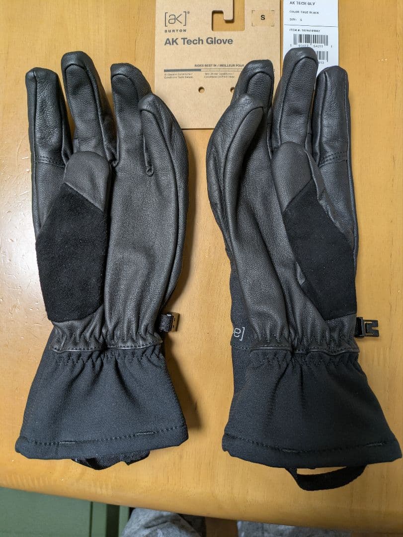 Burton AK Tech Glove S 黒