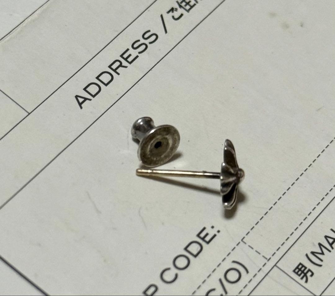 シルバー 花形 片耳用ピアス
