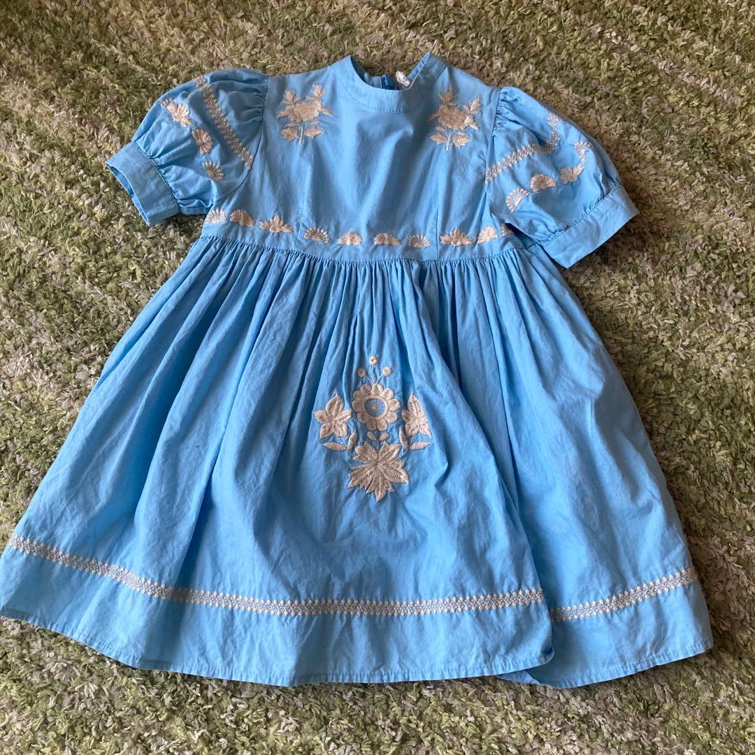 apolinaワンピース　3-5Y