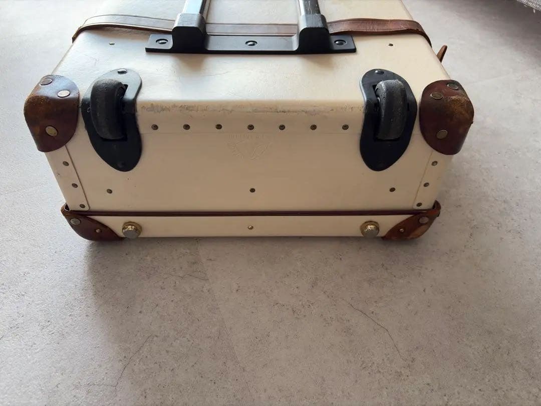 グローブトロッター　サファリ　キャリーケース レザー　21inc