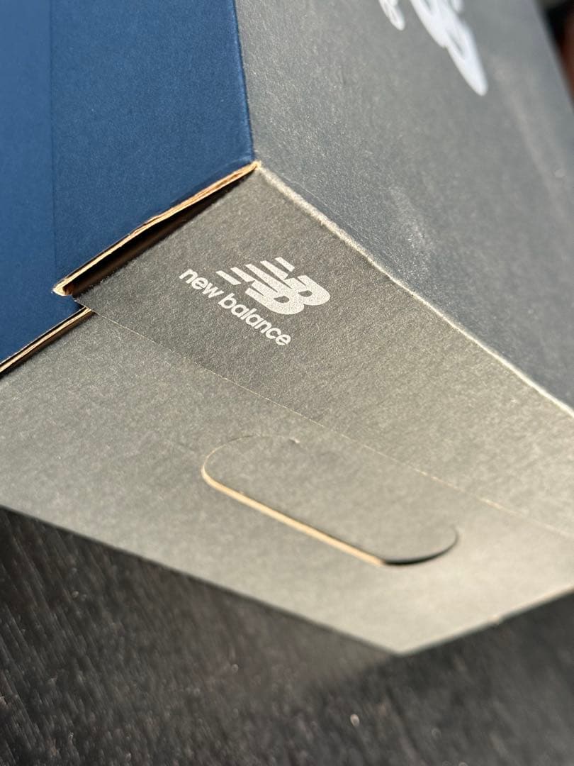 New Balance フリンジ付きスニーカー ベージュ