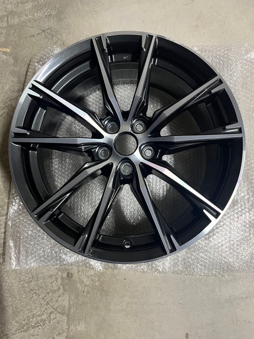 未使用　BRZ純正17インチホイール　1本