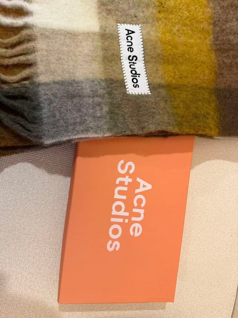 Acne Studios ベージュ系マフラー 28 x 250cm