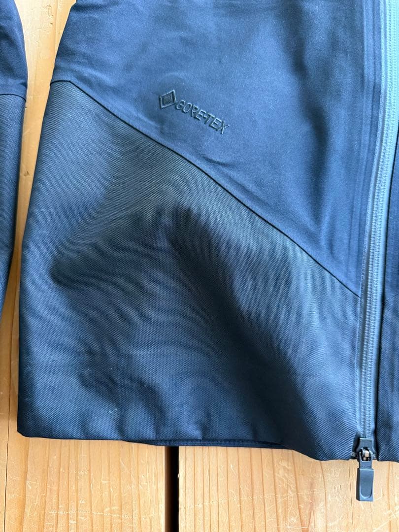 Peak Performance アルパインGORE-TEX3L 最終値下げ！