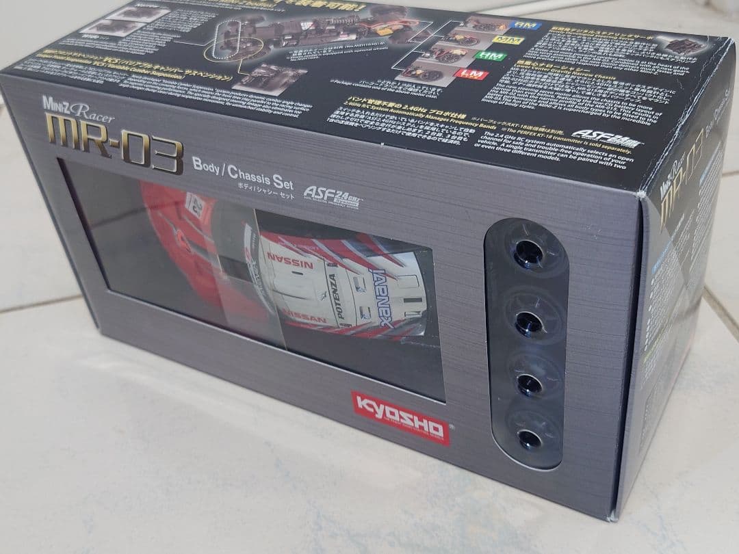 d*7様 KYOSHO ミニッツ MR-03 ボディシャーシセット XANAVI