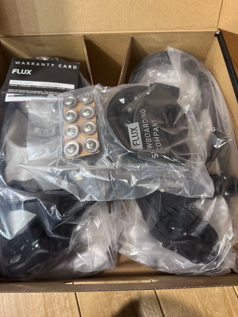 新品　FLUX DS Sサイズ　フラックス　24-25 新品未使用