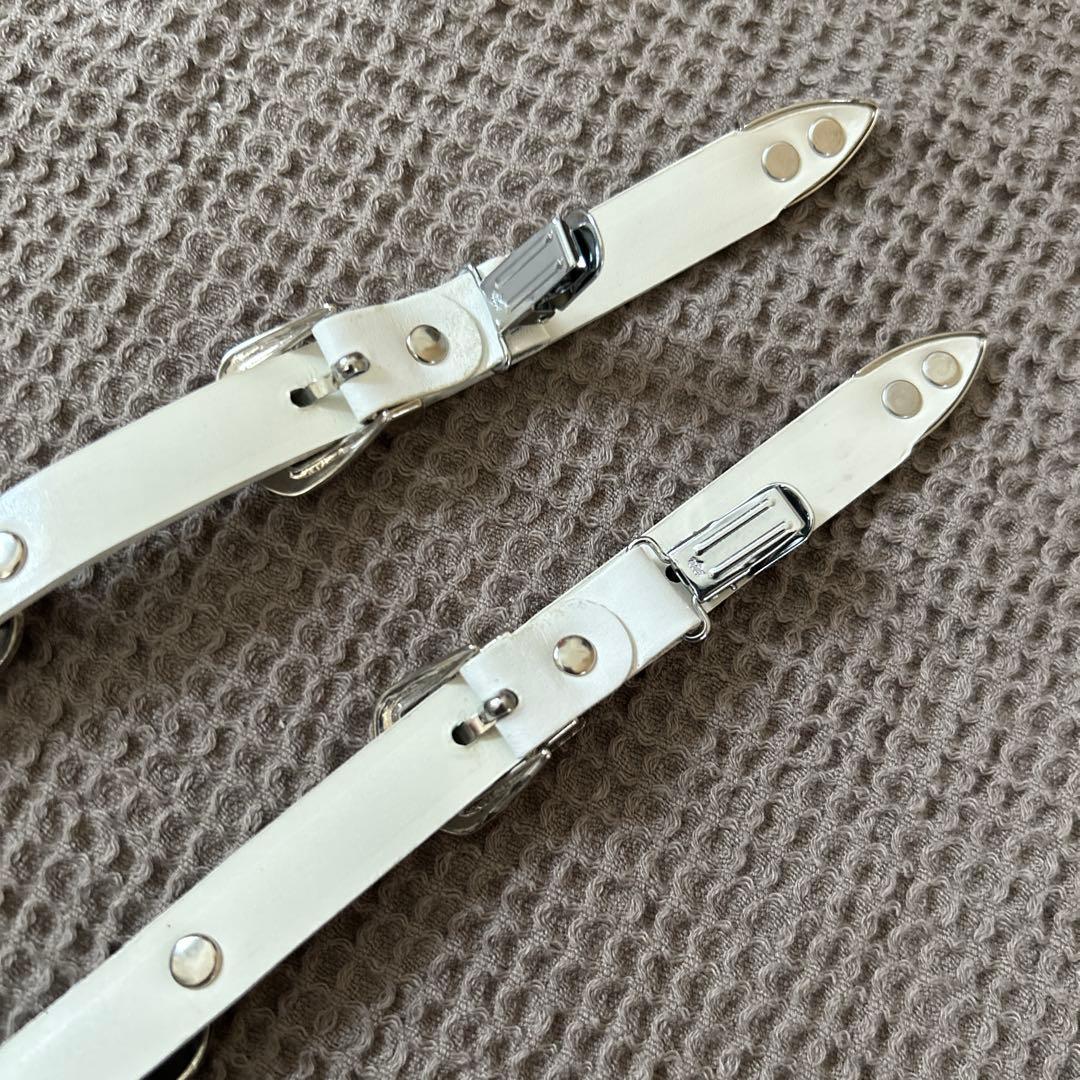 【TOGA PULLA(トーガプルラ)】コンチョサスペンダー