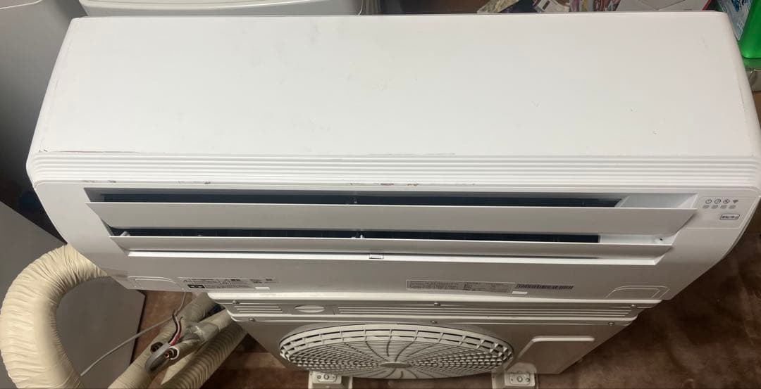 ハイセンス　ルームエアコン　AT-HG2213-W 2022年製　送料無料