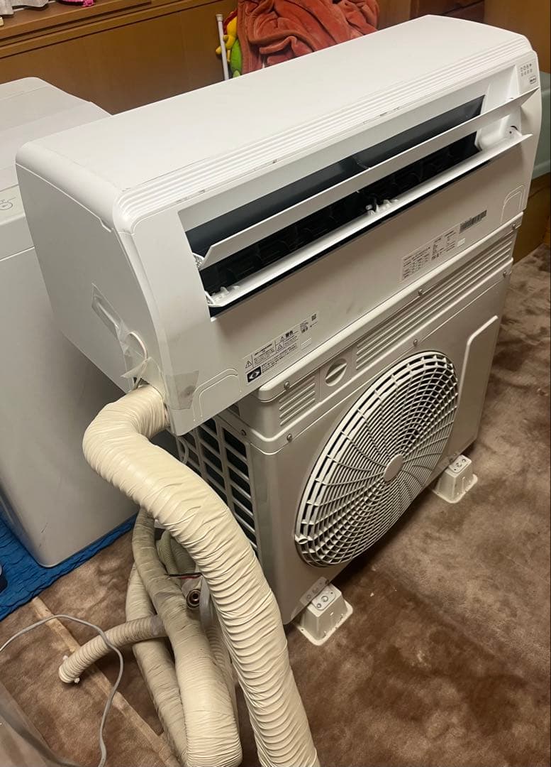 ハイセンス　ルームエアコン　AT-HG2213-W 2022年製　送料無料