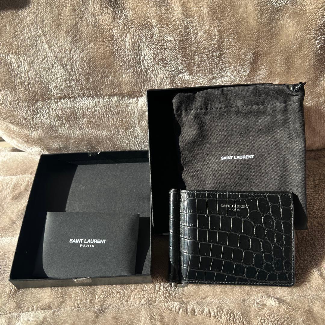 サンローラン　二つ折り財物　マネークリップ