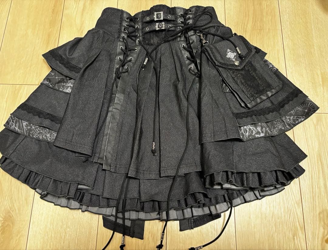 ozz on Pirates Rose プリーツスカート