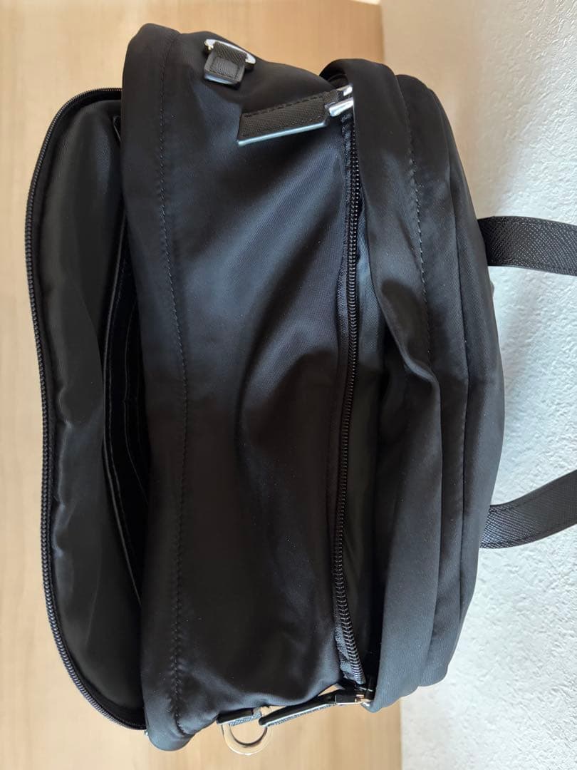 PRADA Re-Nylon xサフィアーノレザー バックパック