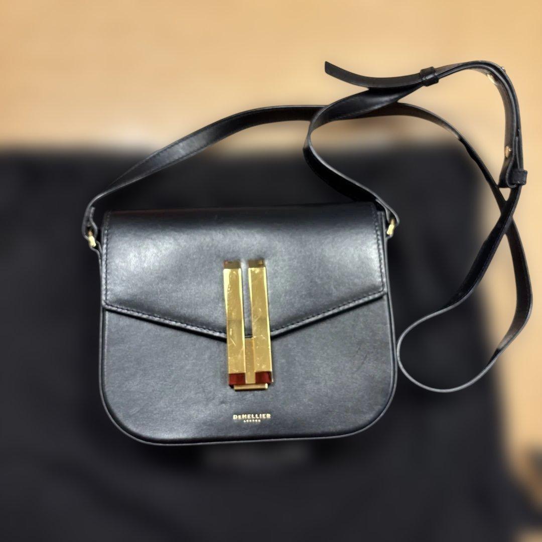 DEMELLIER デメリエーショルダーバッグ