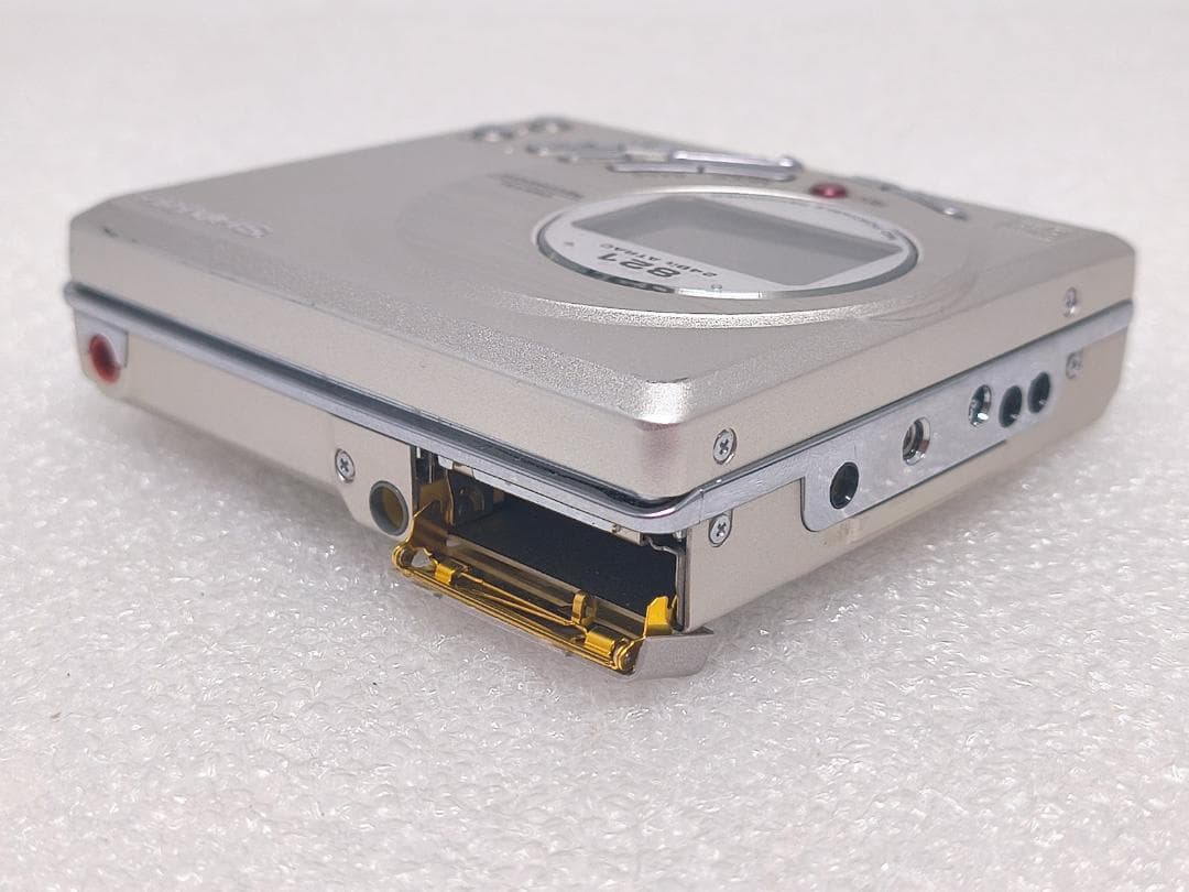 【通電確認済】SHARP 録再MDポータブルプレーヤー MD-MT821