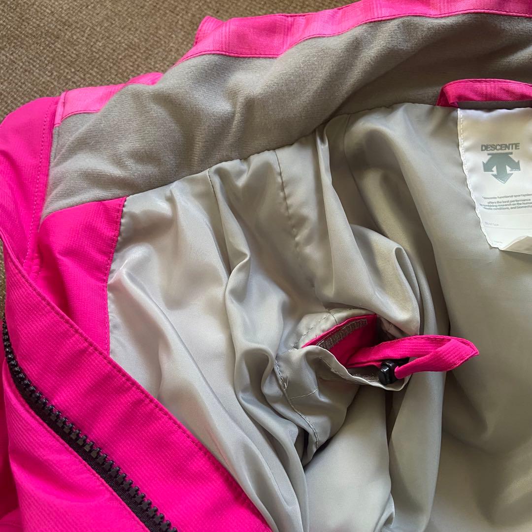 美品DESCENTE 160 レディースS相当 スキーウェア ピンク黒 デサント