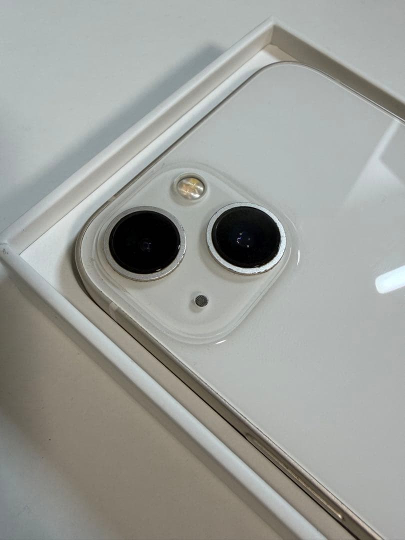 むぎお　iPhone13 128GB 本体 箱付き スターライト