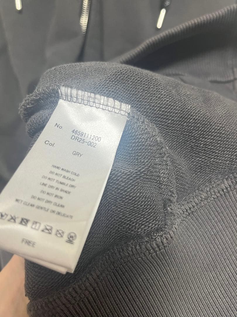 新品DimMoire×REFLEM 超ハトメファーフードパーカー