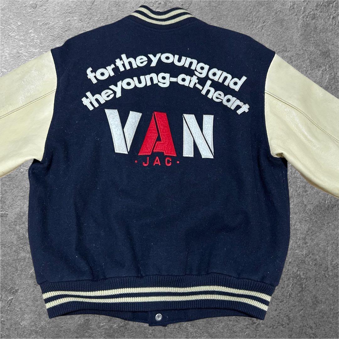 VAN JAC ヴァンヂャケット アーチロゴ 袖牛革 スタジャン 短丈 Lサイズ