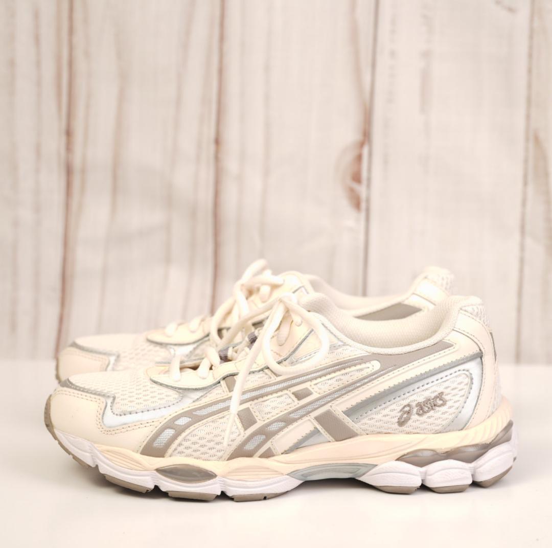 未使用同等品 ASICS GEL-NYC 2055 24cm