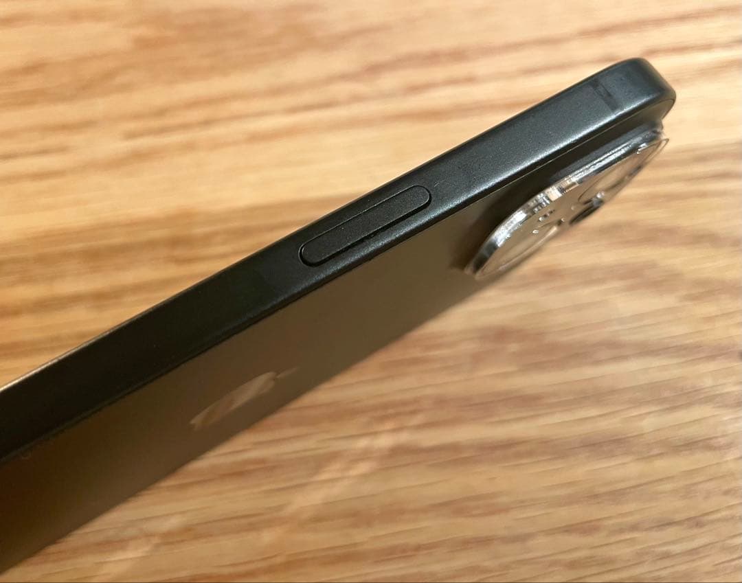 【美品】【訳有り】Apple iPhone 15 128GB ジャンク　ブラック