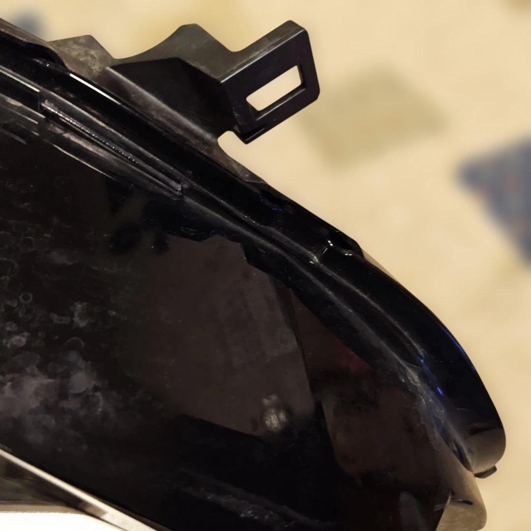 日産ノートオーラLEDヘットライト右