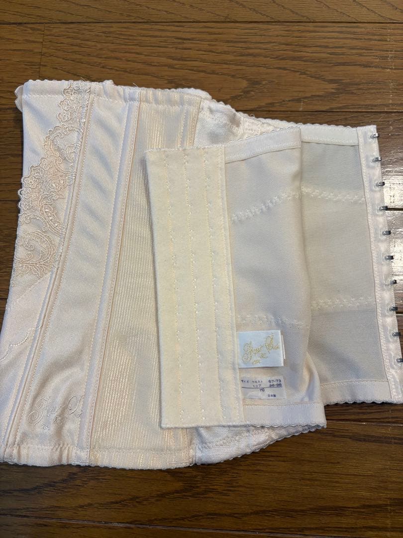 【期間限定お値下げ中！】FOUR SIS ＆ CO. ブライダルインナー セット