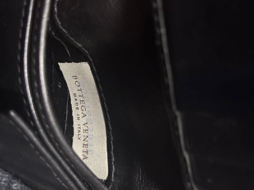 BOTTEGA VENETA イントレチャート　二つ折り財布