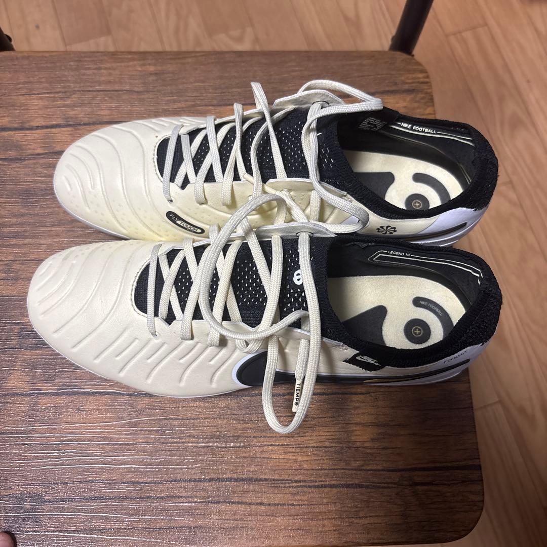 Nike サッカーシューズ ホワイト/ブラック