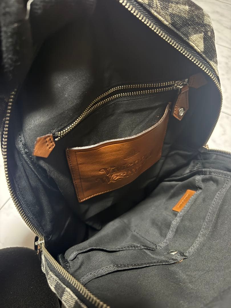 週末限定値下げ VivienneWestwood チェック柄リュック