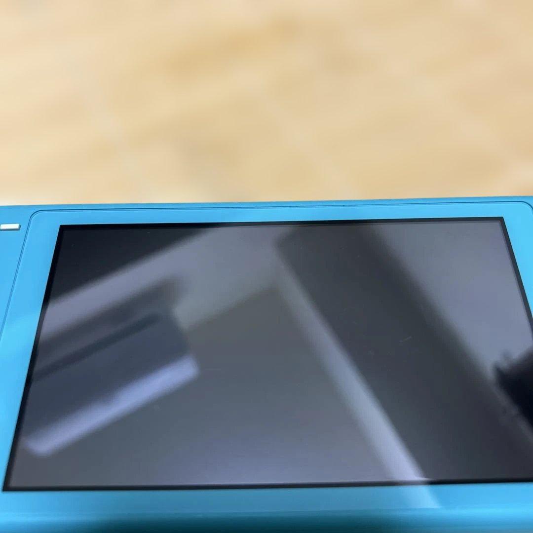 ニンテンドー　Switchライト　ターコイズ