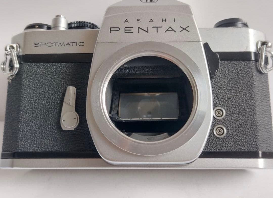 104【匿名配送】 ペンタックス SP 一眼レフ フィルムカメラ 露出計OK