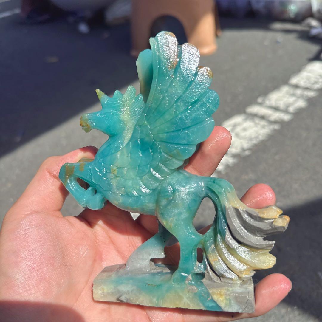 天然石ピスタチオカルサイトのユニコーン　ご購入前に在庫確認必要　F.90