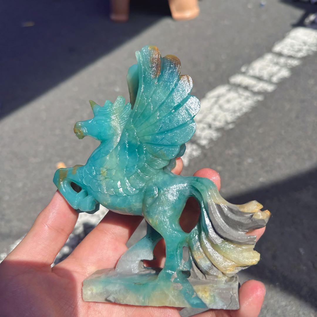 天然石ピスタチオカルサイトのユニコーン　ご購入前に在庫確認必要　F.90