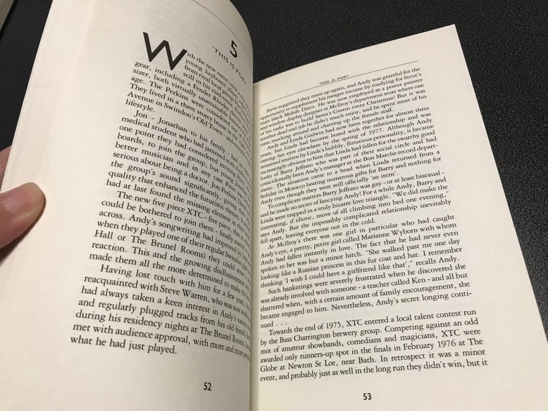 レア洋書　XTC Chalkhills and Children the