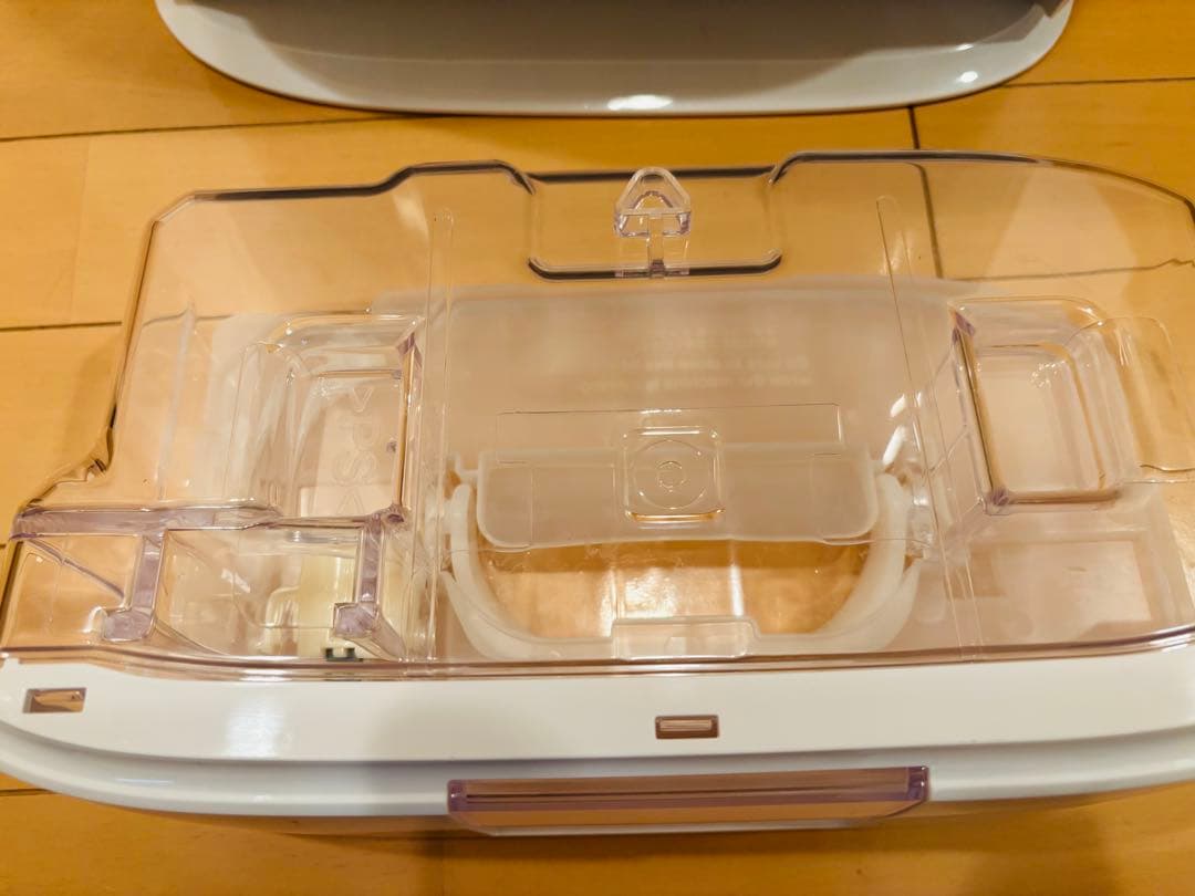 未使用Panasonic 衣類乾燥除湿機F-Y60T9-Wホワイト