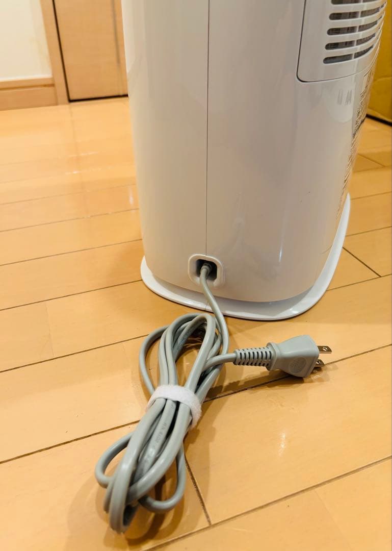 未使用Panasonic 衣類乾燥除湿機F-Y60T9-Wホワイト