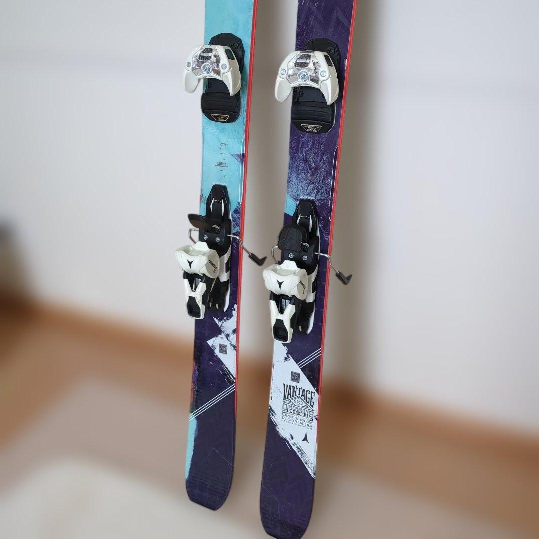 Atomic Vantage スキー 板 ビンディング付き