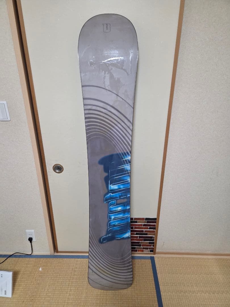 も*ん様 (値下げ)ほぼ未使用 バートン スノーボード スーパーモデル174cm