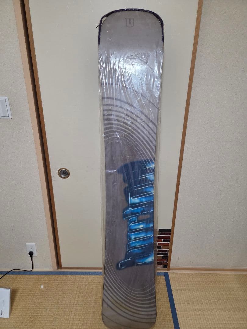 も*ん様 (値下げ)ほぼ未使用 バートン スノーボード スーパーモデル174cm