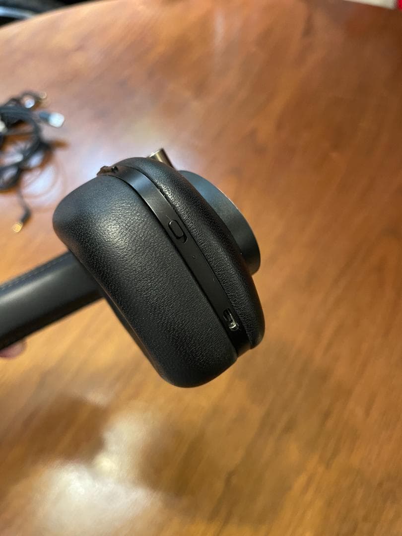 Bowers & Wilkins P7 wireless B&W ヘッドホン